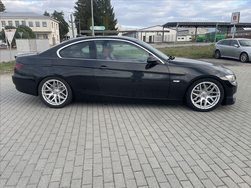 Alpina B3 3,0 S Bi-Turbo Coupe 265kw Car - fotka 27 z 28