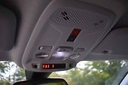 a dobře zpracovaný je také panel pod stropem