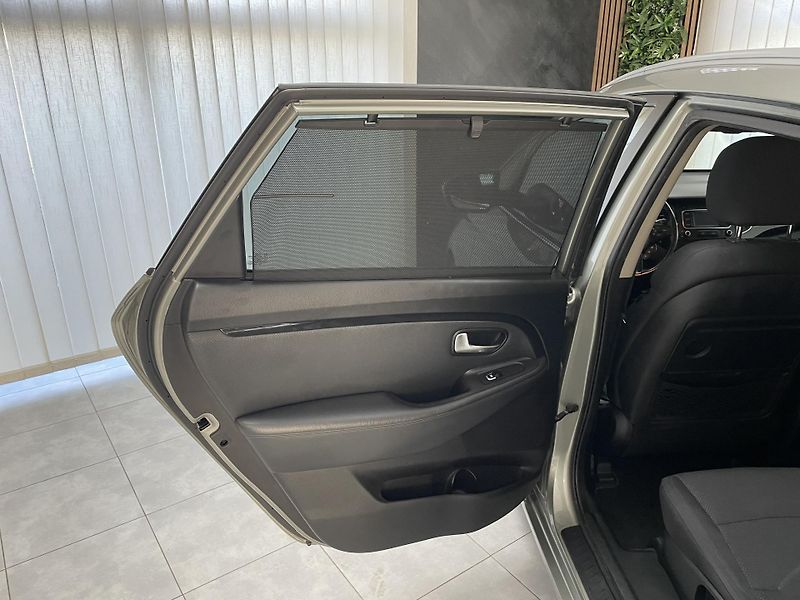 Kia Carens 1.7 CRDi ČR 1.MAJ. TOP  - fotka 18 z 28