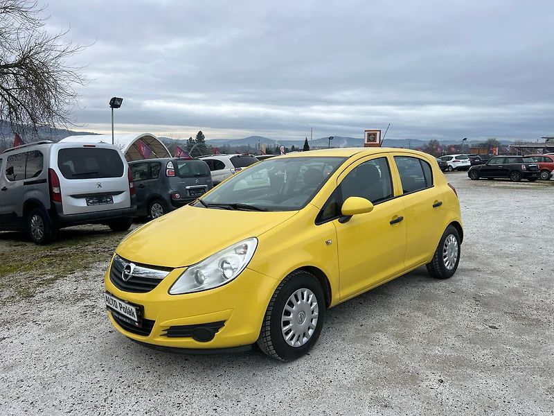 Opel Corsa 1.0i - fotka 10 z 14