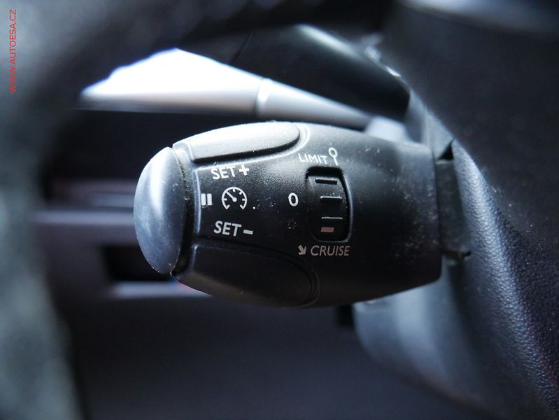Citroën C3 (2011) 1.4i, ČR, AC, temp, STK1/28 - fotka 12 z 17