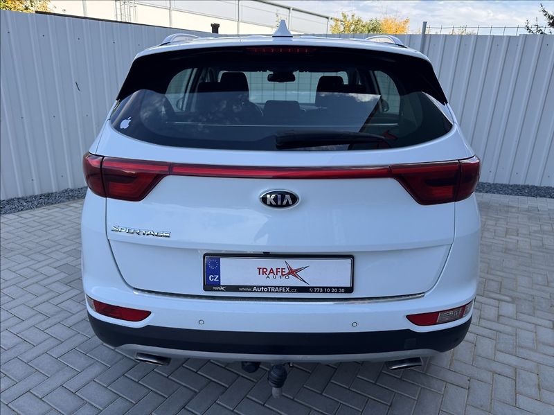 Kia Sportage 1,6 T-GDi 130kW 4x4 tažné - fotka 11 z 50