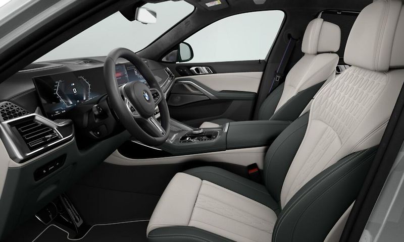 BMW X6 M60i - fotka 3 z 4