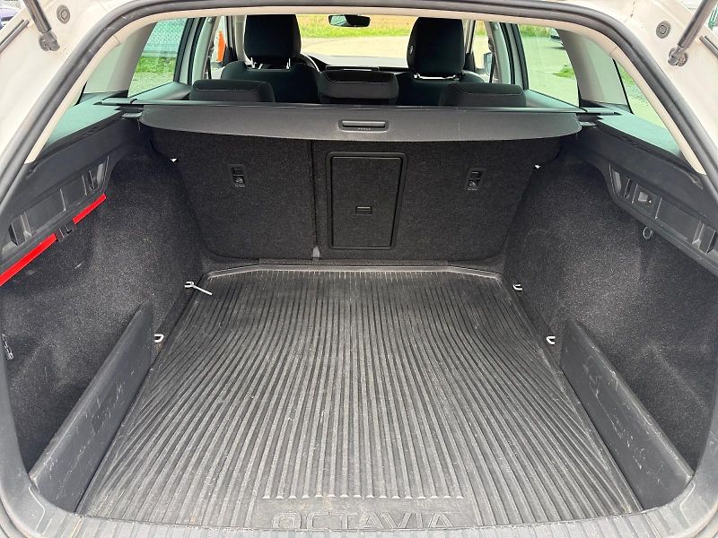 Škoda Octavia (2022) AMBITION 2.0TDI 110kW DSG 4x4  - fotka 6 z 11