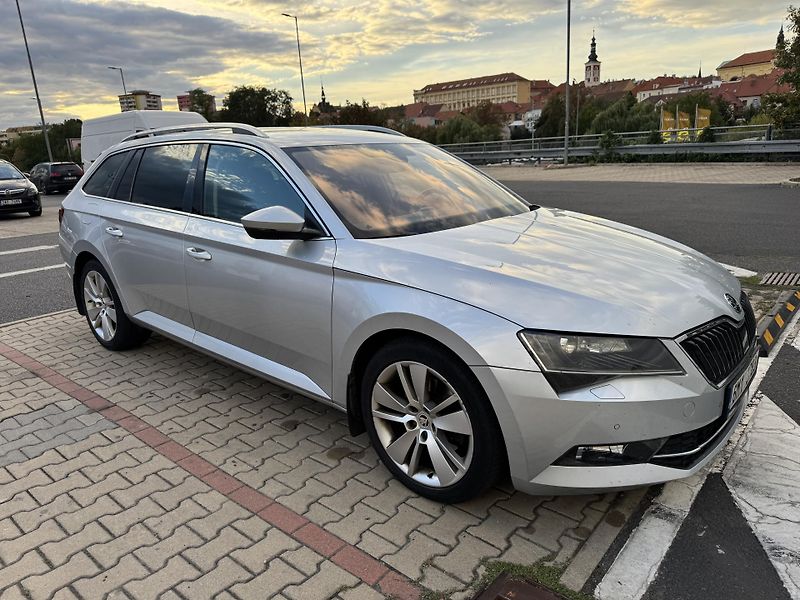 Škoda Superb (2016) 2.0 TDI, 4x4, DSG, TAŽNÉ - fotka 7 z 25