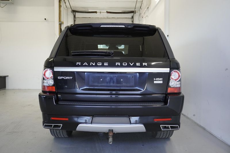 Land Rover Range Rover Sport 3,0D HSE AUTOMAT - fotka 4 z 36