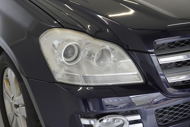 Mercedes-Benz GL (2006) 5,5I V8 4MATIC AUTOMAT 7 MÍST - fotka 10 z 36