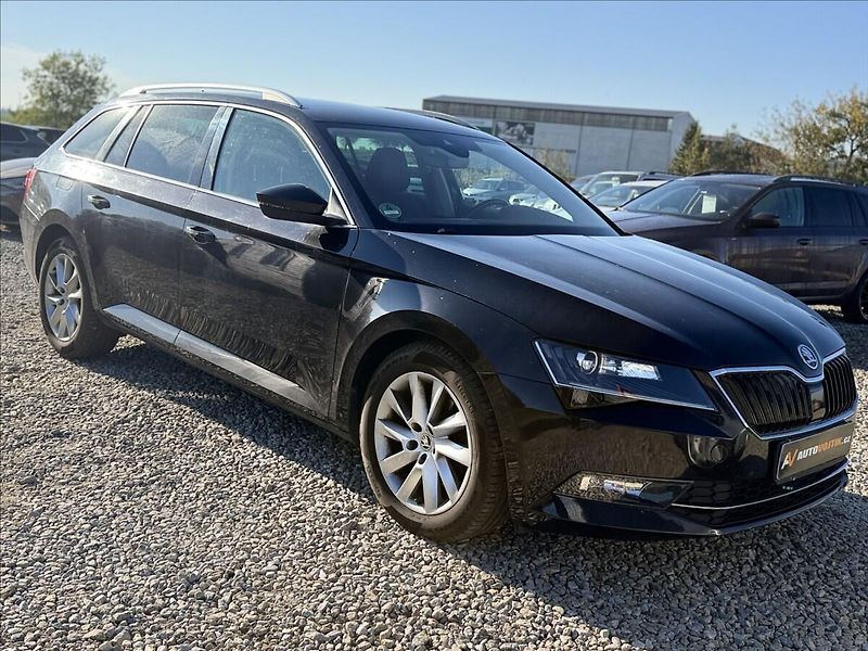 Škoda Superb 1,4 TSI 110kW MANUÁL BI-XENON - fotka 3 z 23