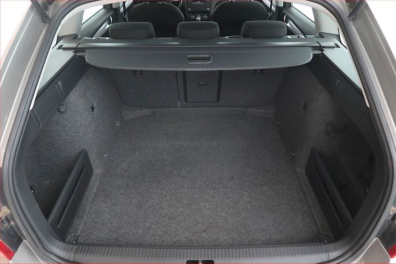 Škoda Octavia (2014) Style 1.6 TDI, Tempomat - fotka 13 z 16