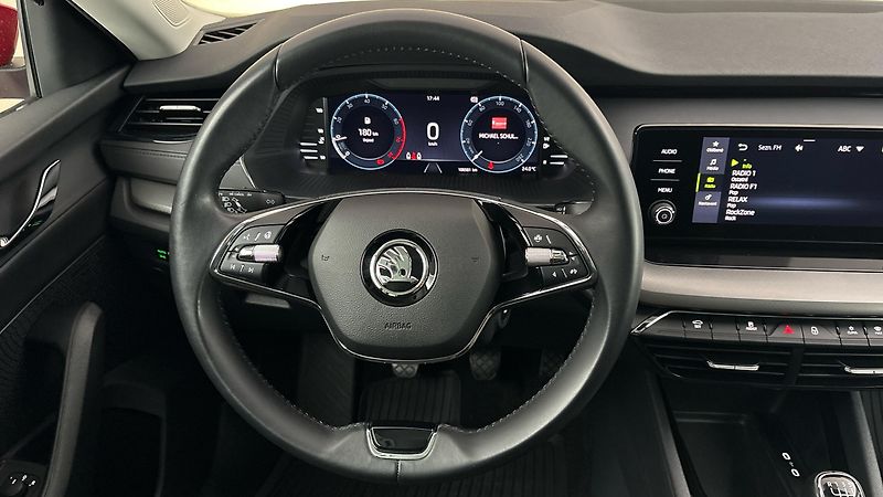 Škoda Octavia 1.5 TSI Ambition - fotka 9 z 25