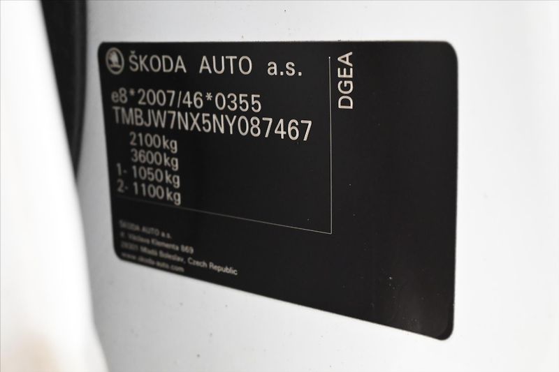 Škoda Octavia 1,4 iV TSI 150kW Style SoH 92% - fotka 12 z 32