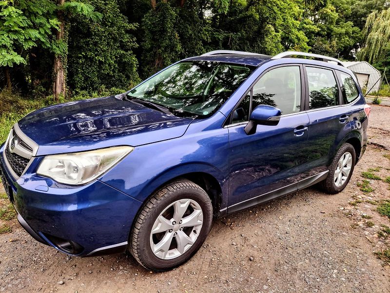 Subaru Forester 2.0 4x4 FACELIT  Rezervace  - fotka 21 z 46