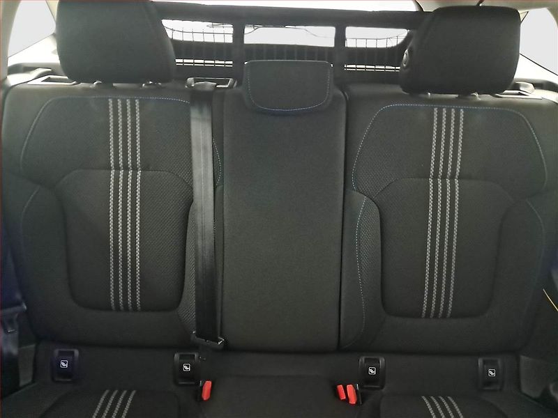 Renault Mégane (2017) GT Line 1.6 dCi, Serv.kniha - fotka 10 z 19