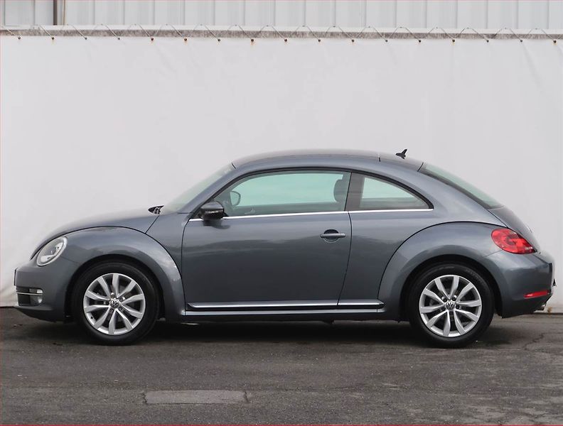 Volkswagen Beetle (2016) 1.2 TSI, Bi-Xenony, Tempomat - fotka 3 z 19
