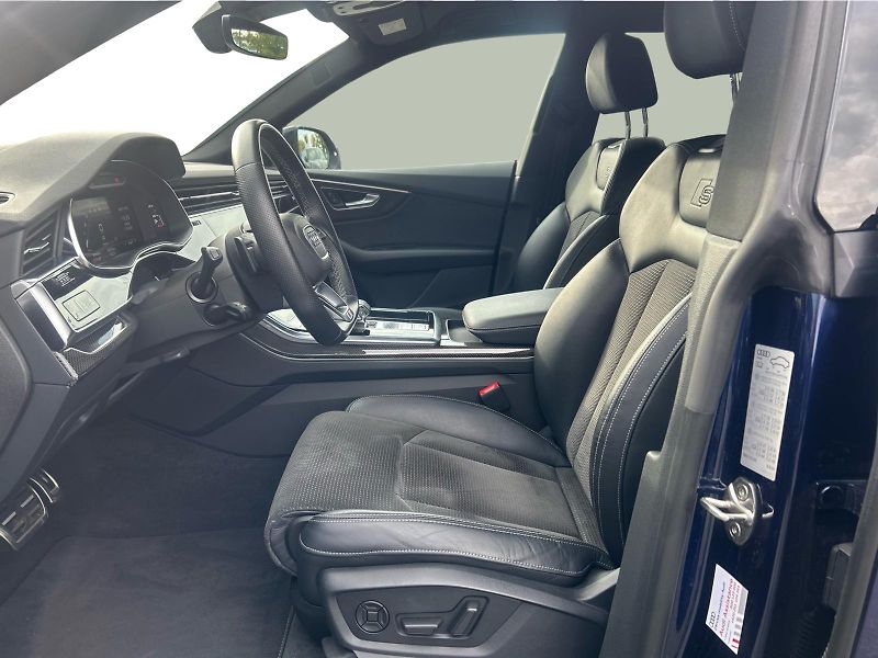 Audi SQ8 4.0 TFSI - fotka 11 z 24