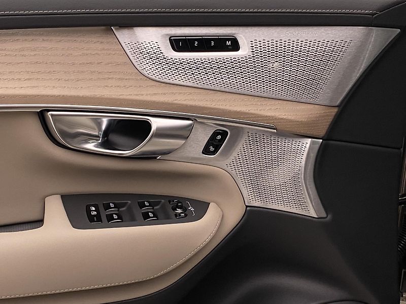 Volvo XC90 (2026) T8 AWD Plug-in DARK PLUS 7m - fotka 29 z 78