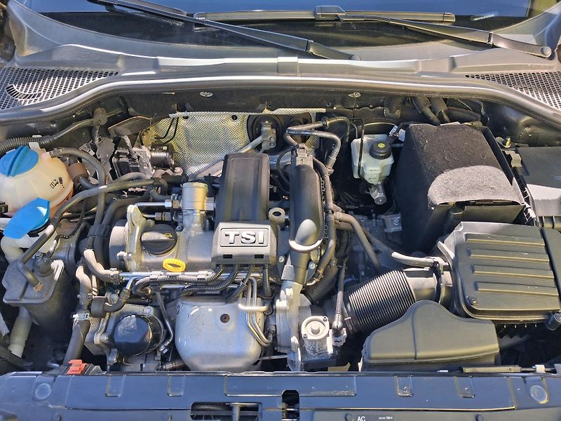 Škoda Yeti (2014) 1,2TSi DSG NAVI BEZ KOROZE! - fotka 32 z 38