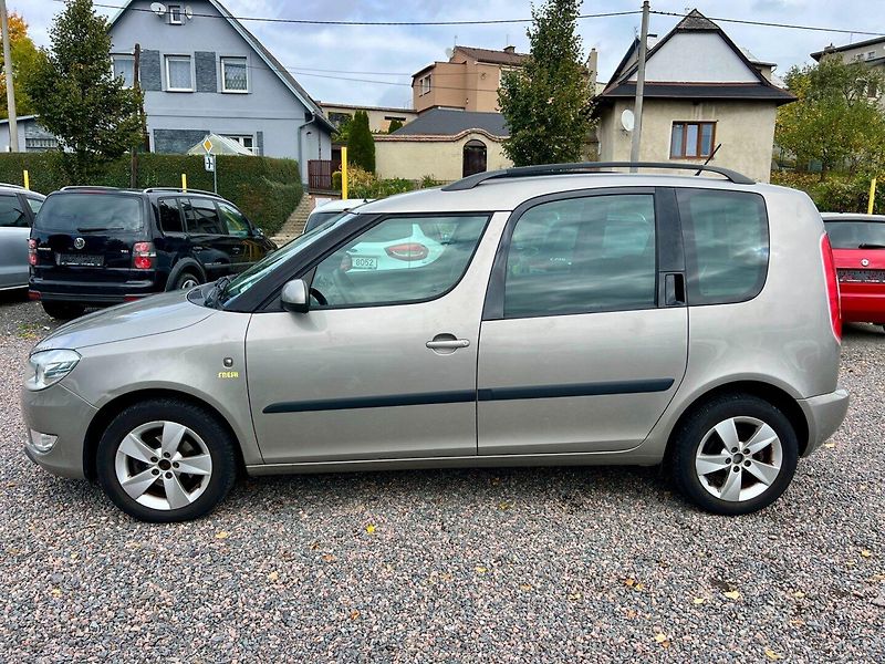 Škoda Roomster (2013) 1.2 TSI 77 kW - fotka 8 z 17