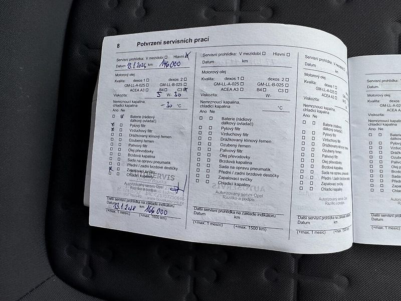 Opel Meriva (2015) 1.4 16V - fotka 27 z 30
