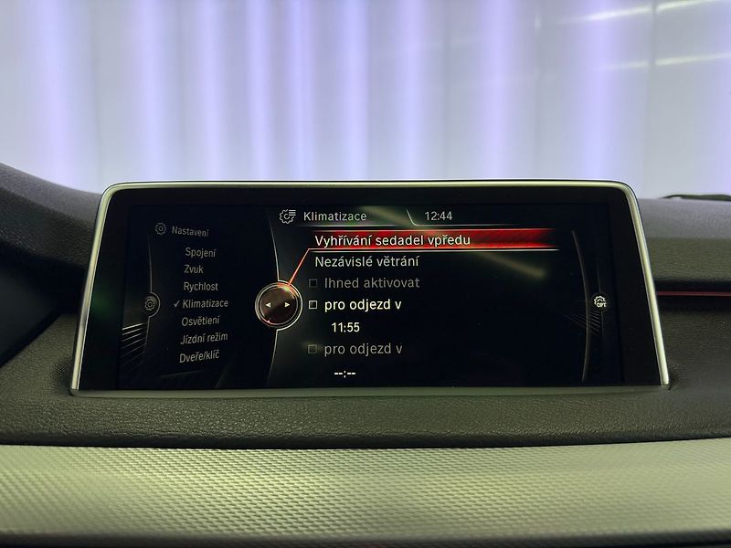 BMW X5 M50d xDrive M-PAKET, HUD, EL. - fotka 20 z 33