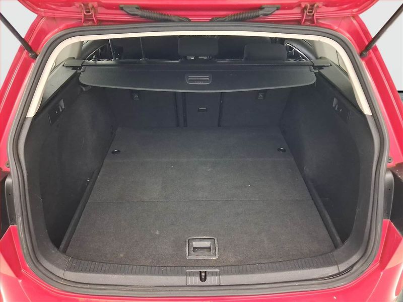 Volkswagen Golf (2014) 1.6 TDI, Automat, Navi - fotka 14 z 19