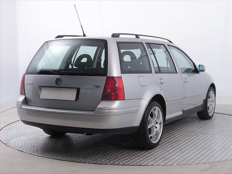 Volkswagen Bora (2001) 1.9 TDI , nová STK, Klima - fotka 4 z 16