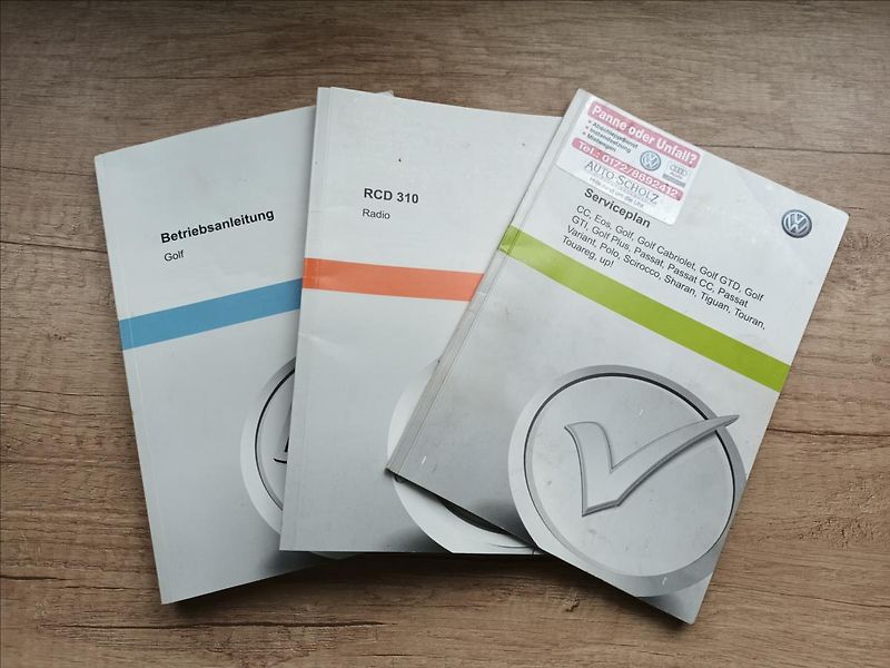 Volkswagen Golf 1,2 TSI,SERVIS,VÝHŘEV,PARKING - fotka 35 z 44