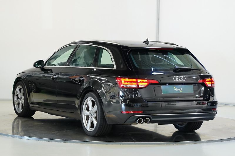 Audi A4 - fotka 7 z 30
