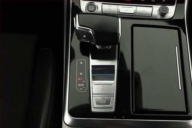 Audi Q8 (2021) 50 TDI - fotka 10 z 21