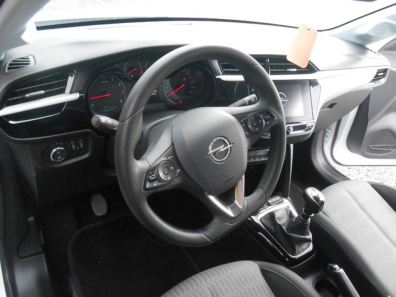 Opel Corsa 1.5TDCi,FULL LED,93TKm - fotka 25 z 35