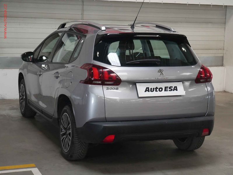 Peugeot 2008 (2018) 1.2 PT, ČR, Active - fotka 4 z 19
