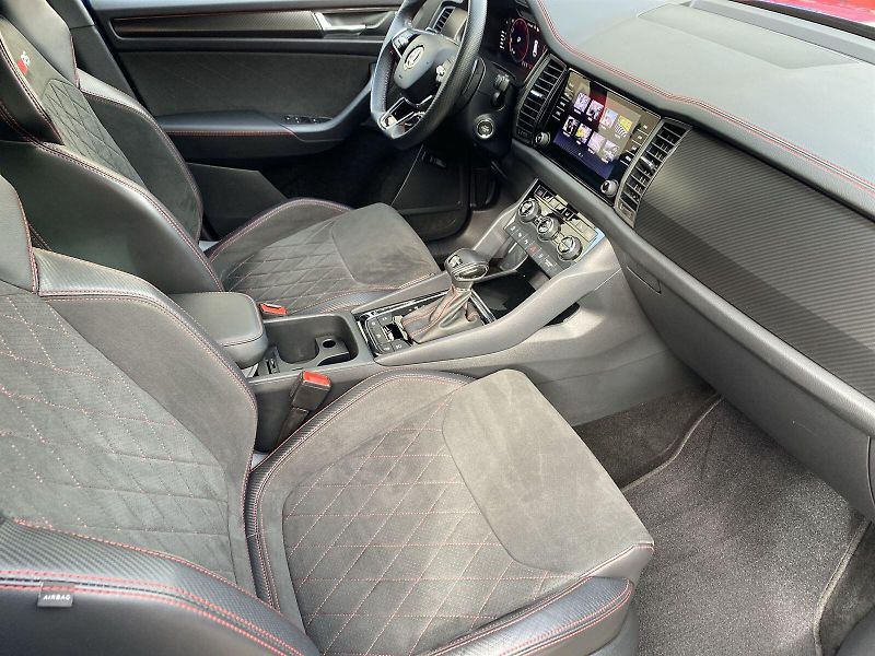Škoda Kodiaq (2022) 2.0 TSI 4x4 DSG RS - fotka 8 z 41