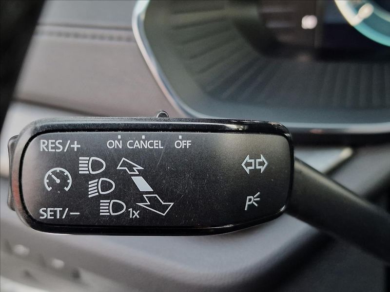Škoda Octavia 2.0TDI Ambition,ČR,1.Majitel - fotka 23 z 50