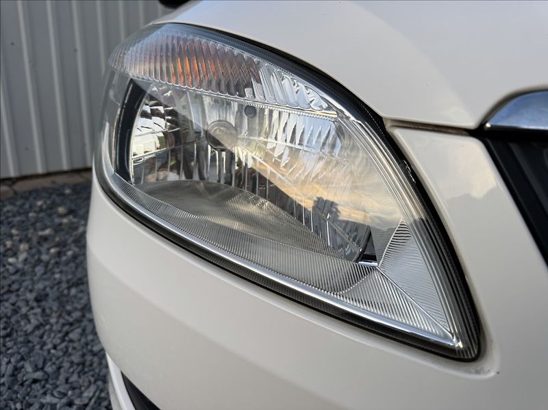 Škoda Fabia 1,4 i 16V 63kW KLIMA 1.maj. ČR - fotka 8 z 43
