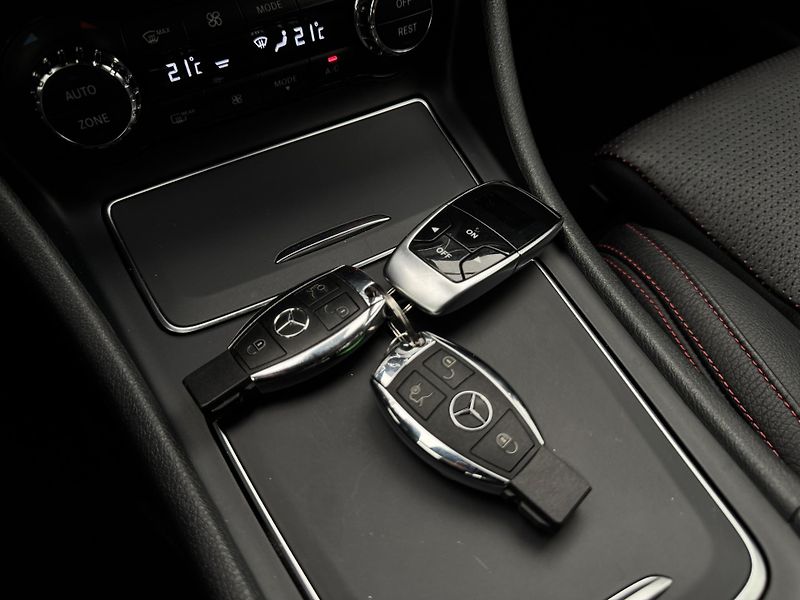 Mercedes-Benz GLA 220i*135kw*4x4*CZ*AMG - fotka 36 z 46