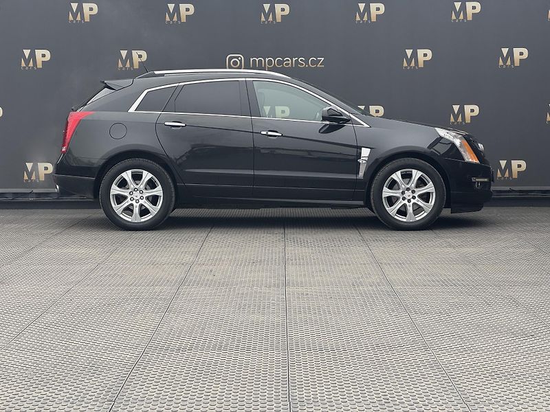 Cadillac SRX (2011) 3.0 V6 AWG Elegance, LPG, PANO - fotka 4 z 49