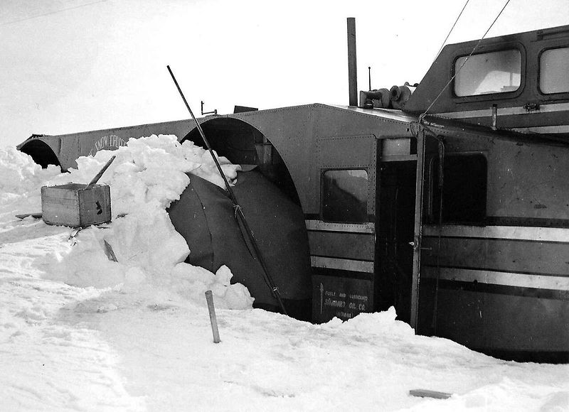Měl dobývat Antarktidu, ale nakonec z toho nic nebylo. Kvůli problému s jízdou se z Antarctic Snow Cruiseru nakonec stala statická základna.
