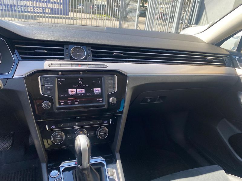 Volkswagen Passat (2015) VW Passat 2.0TDi 176kW 4M - fotka 12 z 14