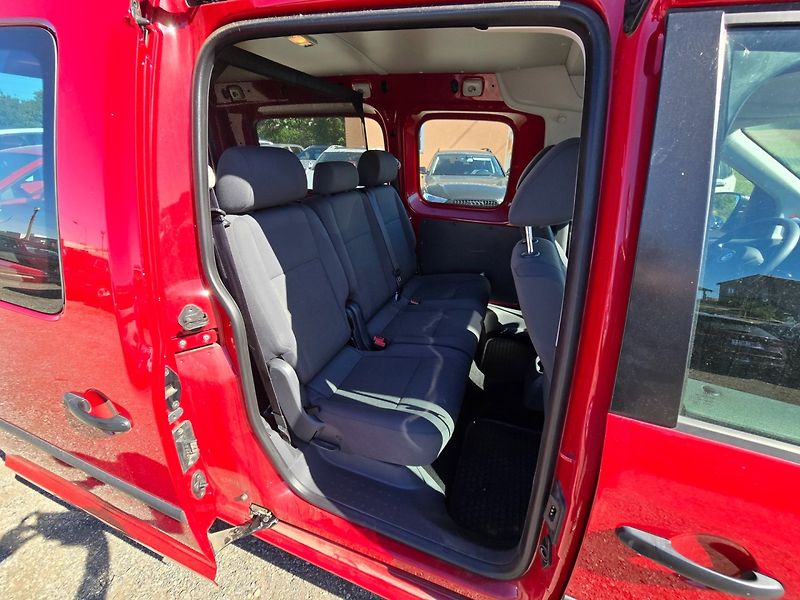 Volkswagen Caddy (2014) 1.6 TDi 75KW klima tažné - fotka 13 z 19