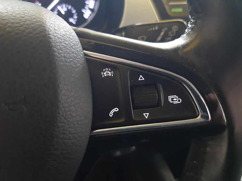 Škoda Fabia III 1.2 TSI KLIMA vyhř.sedáky - fotka 14 z 24