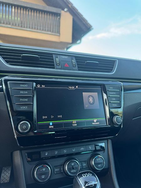 Škoda Superb (2015) Prodám naše rodinné auto - fotka 13 z 25