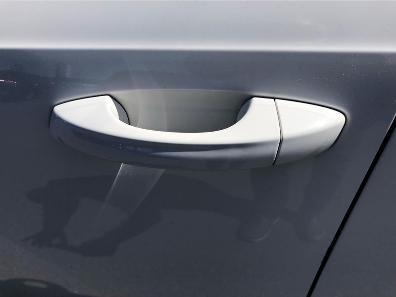 Škoda Octavia Combi 1.6 TDi Ambition - fotka 25 z 26