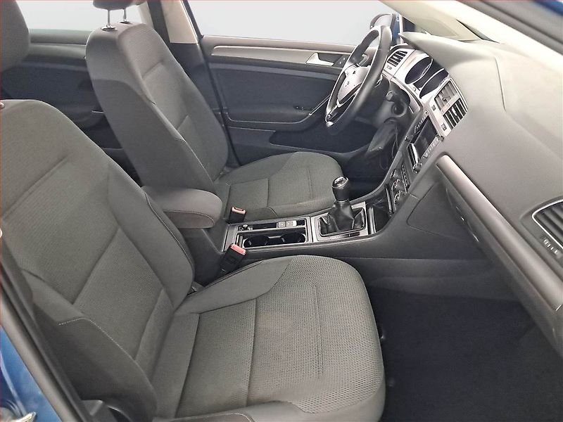 Volkswagen Golf (2013) 1.4 TSI, Tempomat - fotka 9 z 18