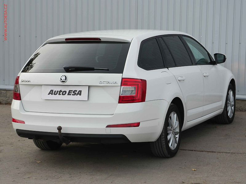 Škoda Octavia (2014) 1.4TSi, ČR, Ambition, TZ - fotka 4 z 16