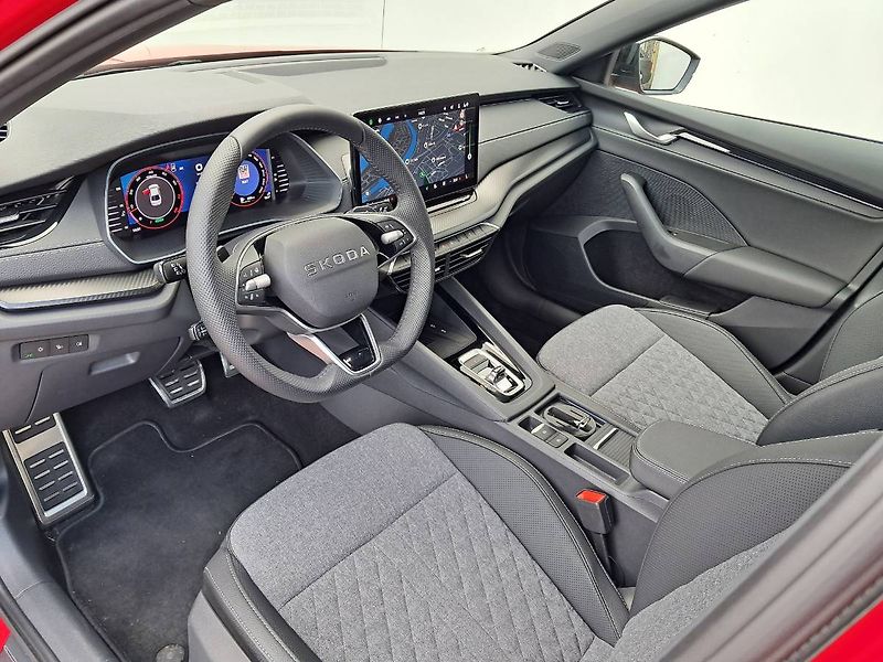 Škoda Octavia (2025) IV Sportline 1.5 TSI m-HEV / 1 - fotka 22 z 30