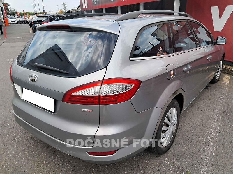 Ford Mondeo (2008) 2.0TDCI, autoAC, temp - fotka 2 z 3