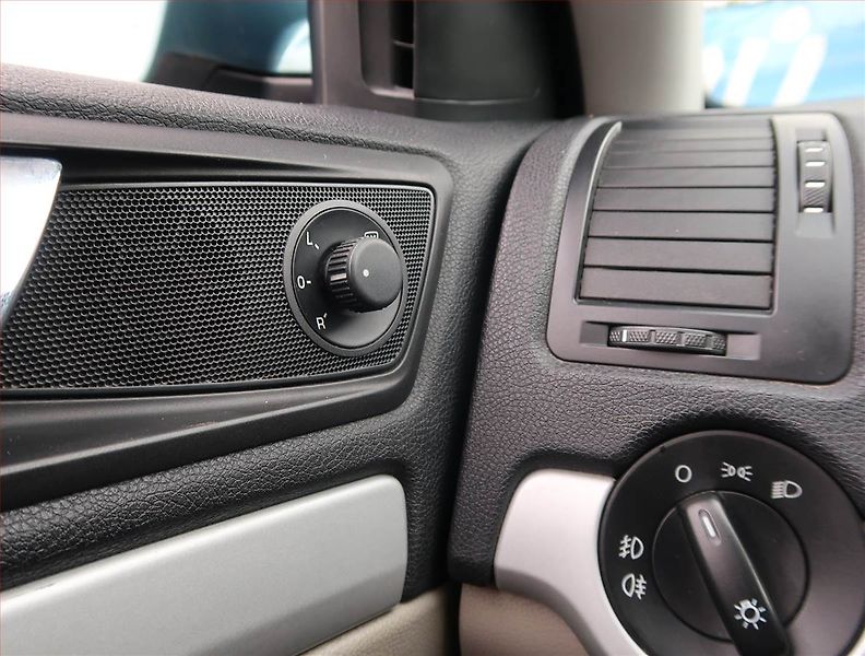 Škoda Octavia (2007) 1.9 TDI, nová STK, Tažné - fotka 14 z 15