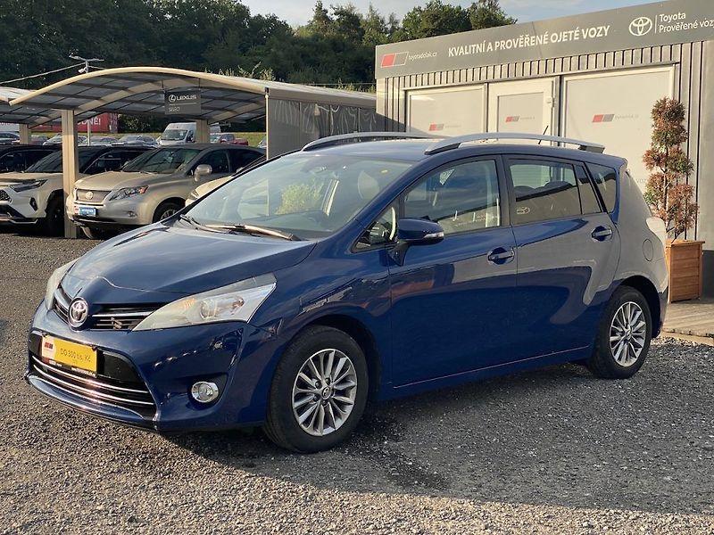 Toyota Verso 1.8i, ČR-1m, Trend, tažné - fotka 4 z 17