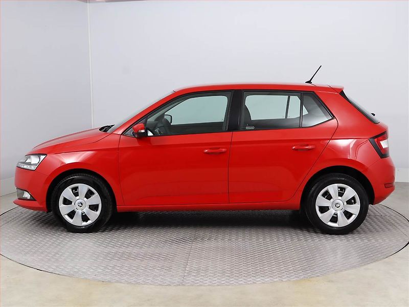 Škoda Fabia (2020) Ambition 1.0, Serv.kniha - fotka 3 z 13