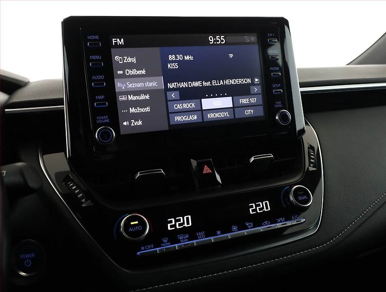 Toyota Corolla (2022) 1.8 Hybrid - fotka 10 z 21
